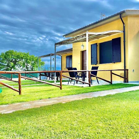 I See Lake Castiglione del Lago Exterior foto
